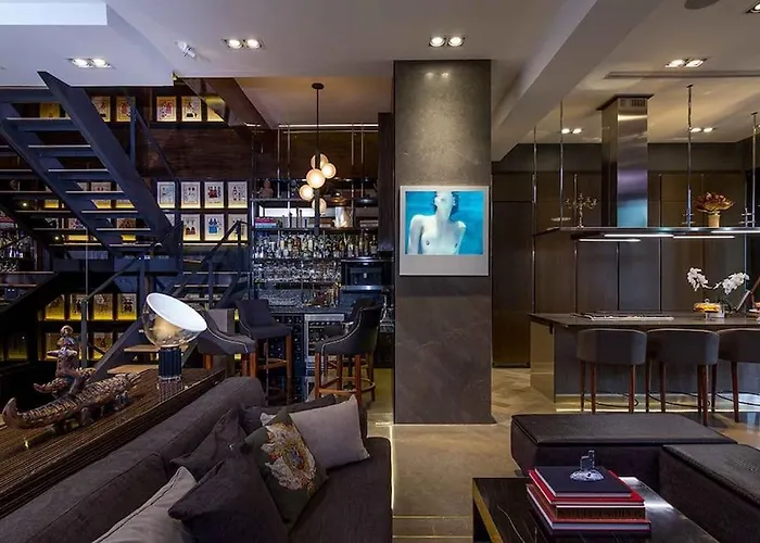 Luxurious Penthouse Oasis *